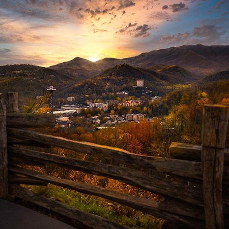 Ober Hideaway, Hot Tub, Wifi, 1089 Free Tickets Each Paid Day, Dollywood And More 蓋特林堡 外观 照片