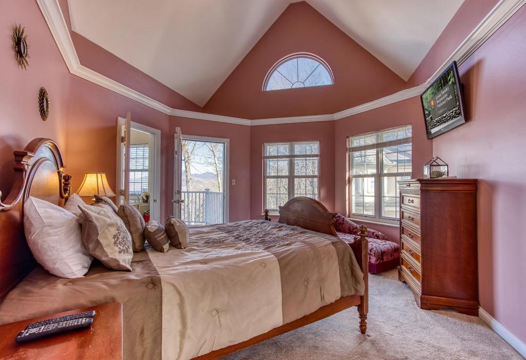 Ober Hideaway, Hot Tub, Wifi, 1089 Free Tickets Each Paid Day, Dollywood And More 蓋特林堡 外观 照片